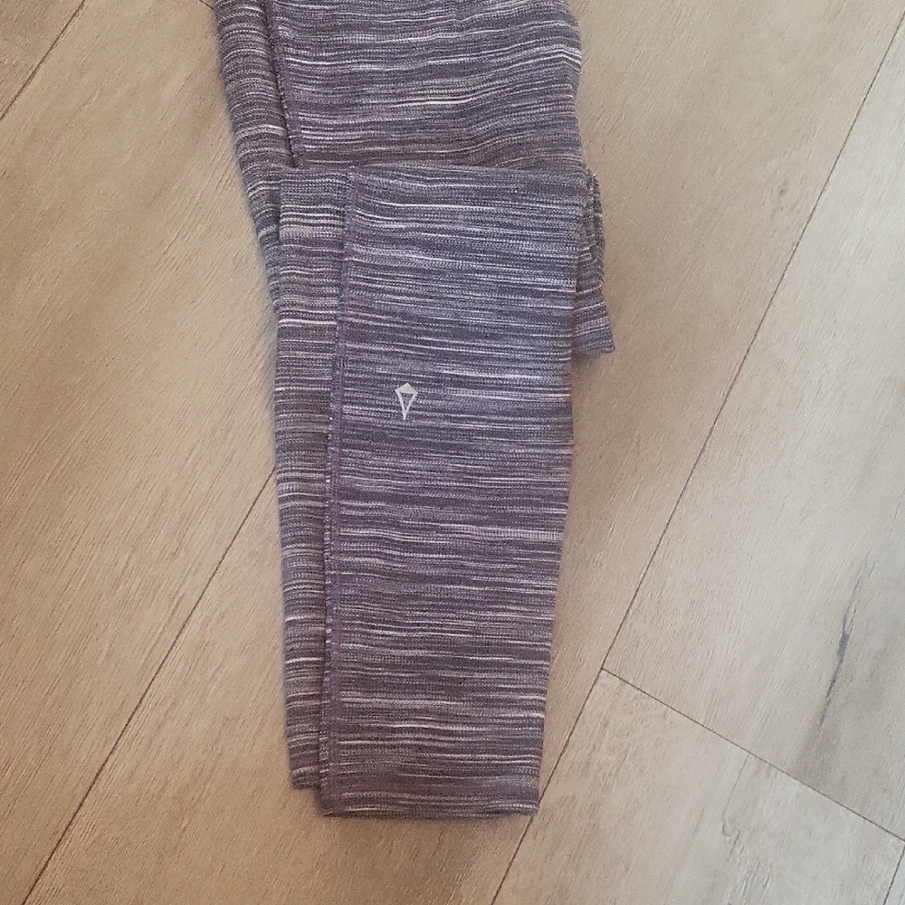 Ivivva l Gray Striped Leggings l size l kids l girls - Picture 2 of 5